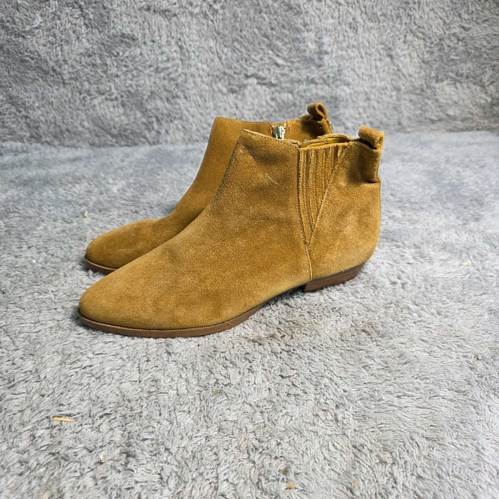 Ivanka Trump Ankle Booties Tan Suede Pointed Toe Zip Womens 6M‎ Excellent